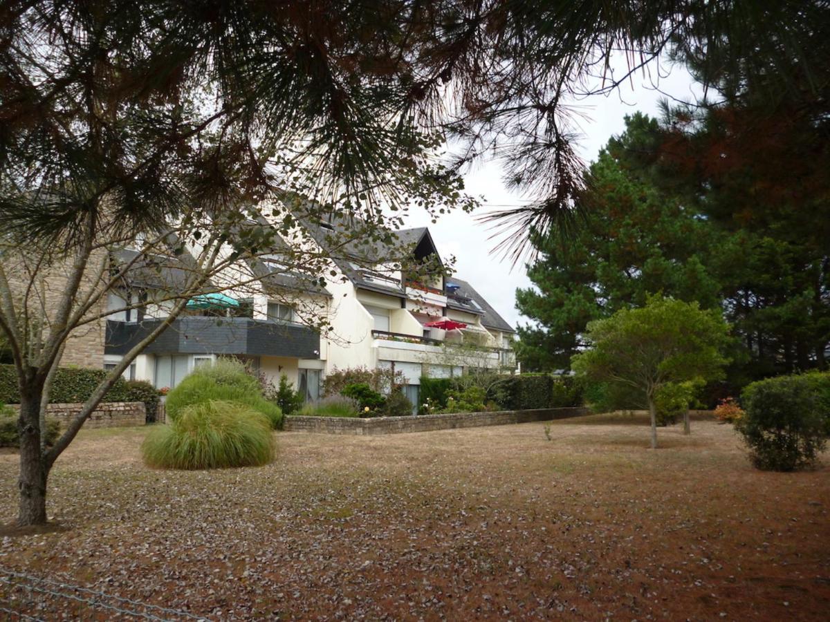 Appartement Studio LUMINEUX avec belle TERRASSE sur ESPACES VERTS, 100m PLAGE à Carnac Extérieur photo